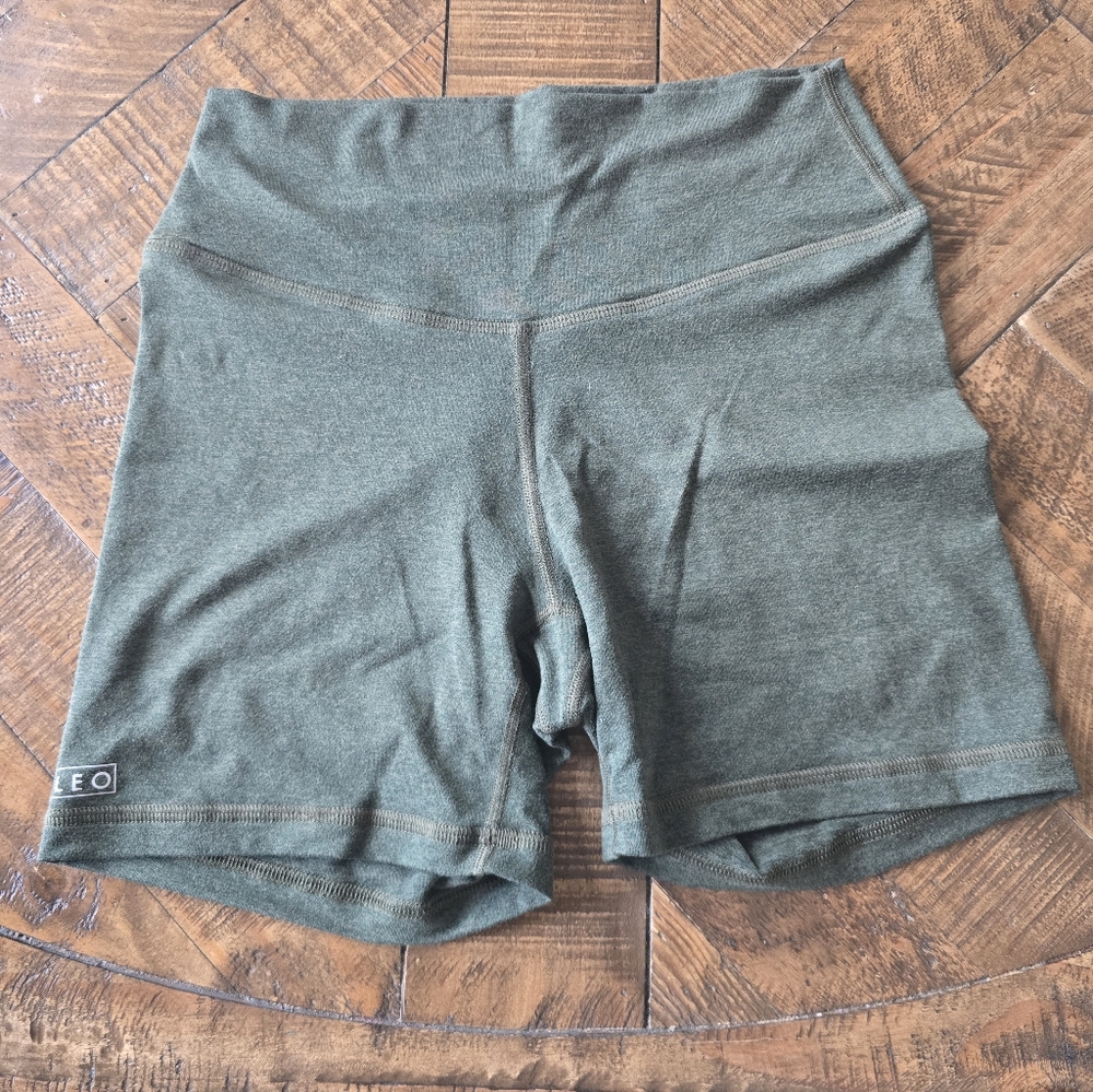 FLEO shorts